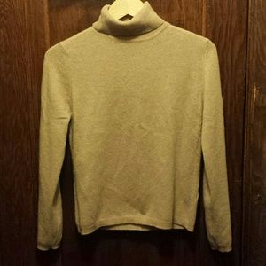 100% Cashmere sweater